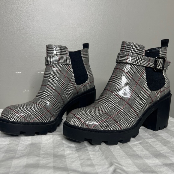 Worn once, plaid booties! - Picture 3 of 5